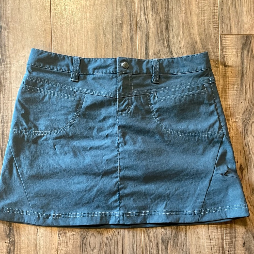 Gray Athleta Dipper Skort Size 8 Petite GUC